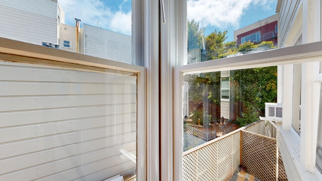 Photo - 702 Church St Unidad 305