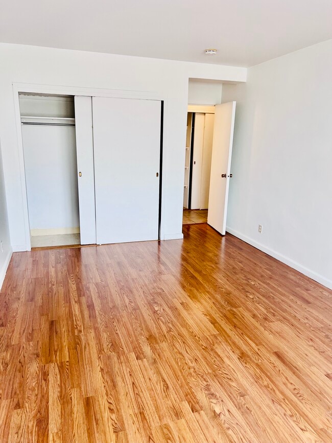 Photo - 47 Davis Ave Unidad 4F