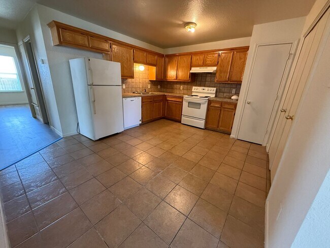 4106 Wine Cup Rd Unidad A