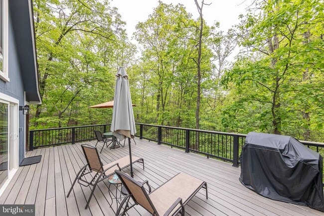 Photo - 1249 Lakeview Dr