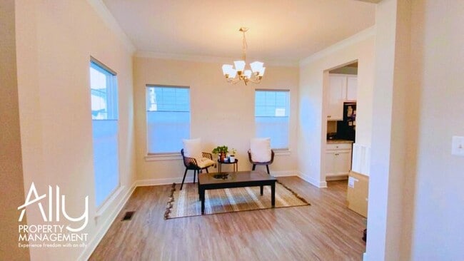 Photo - 3272 Village Park Ave