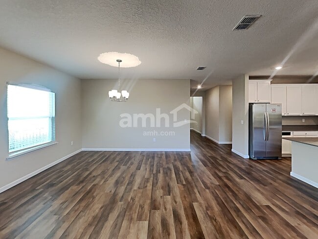 Photo - 150 Hemlock Pt
