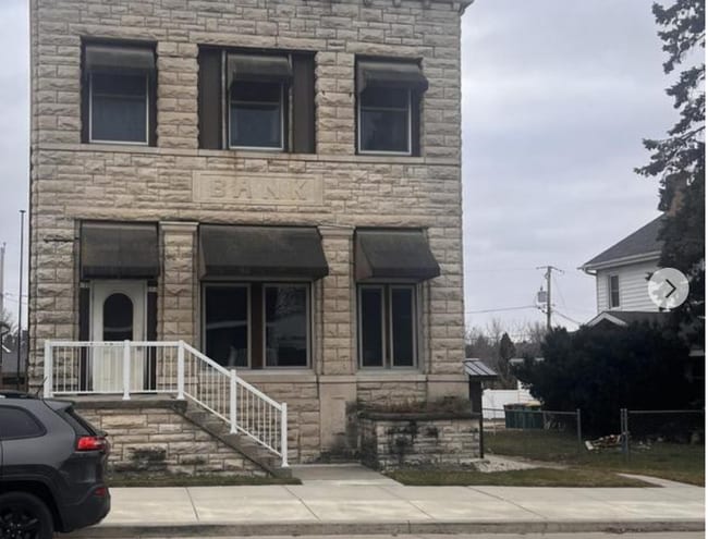 Building Photo - 131 E Main St Unit 1