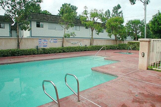 View of Swimming Pool - Oak Crest Villas