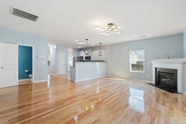 Photo - 4221 Lochurst Dr