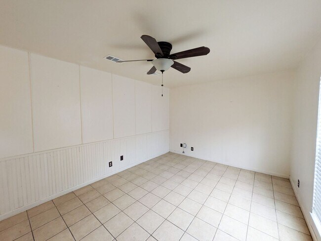 Photo - 9225 Shepherd Dr