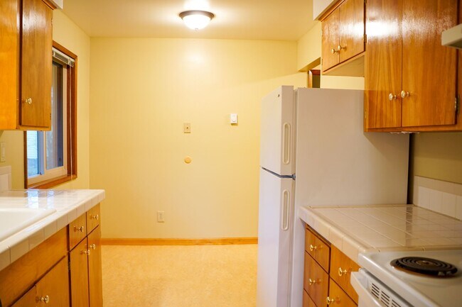 Photo - Close-in SE: Nicely Renovated Mid-Century 3-Bed w/Full Basement! Unidad 3821