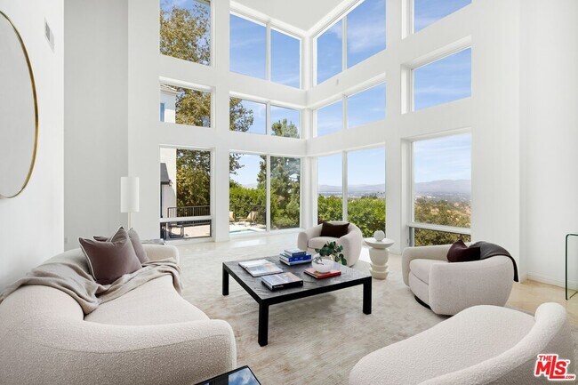 14435 Mulholland Dr