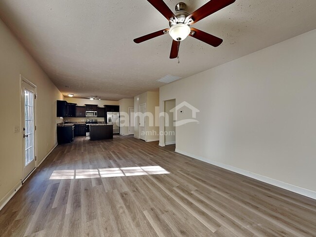 Photo - 908 Cabernet Trl