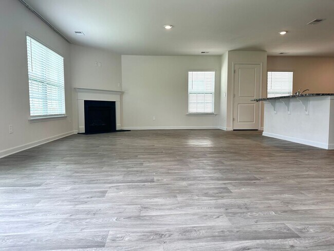 Photo - AMAZING HOME IN COLUMBIA