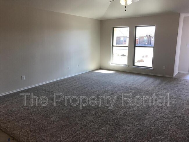 Photo - 1605 Wrangler Ln