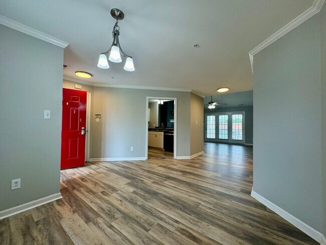 Photo - Kings Grant Condos