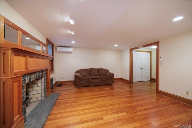 Photo - 200 Lincoln Ave
