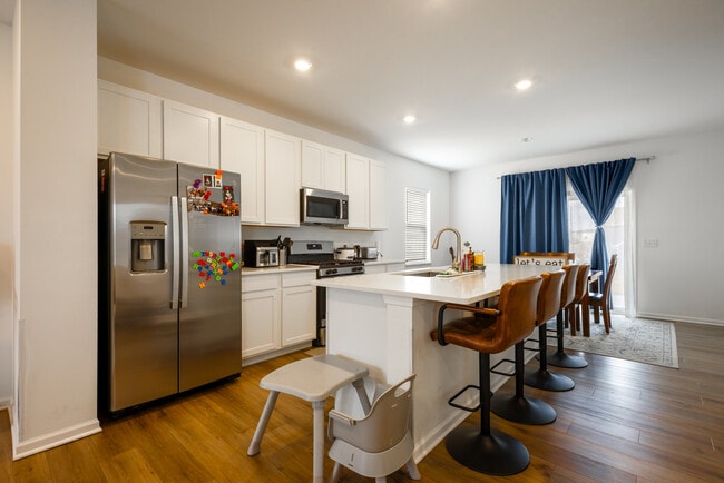 Photo - 1300 Kentwood Dr