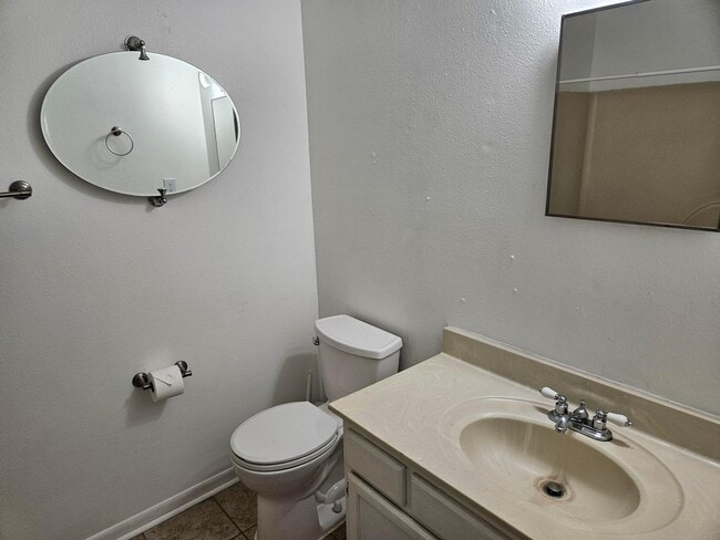 Photo - 310 Redwood Ave