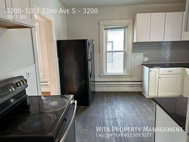 Photo - 3200-3202 23rd Ave S-3200 Unit 3200