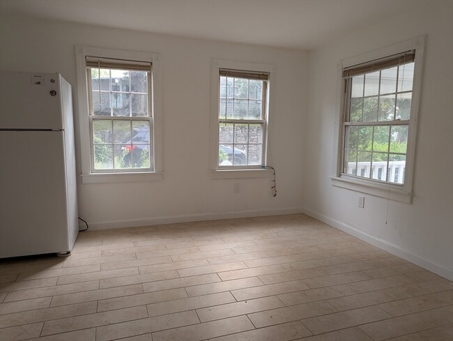 Photo - 144 Lake Shore Dr