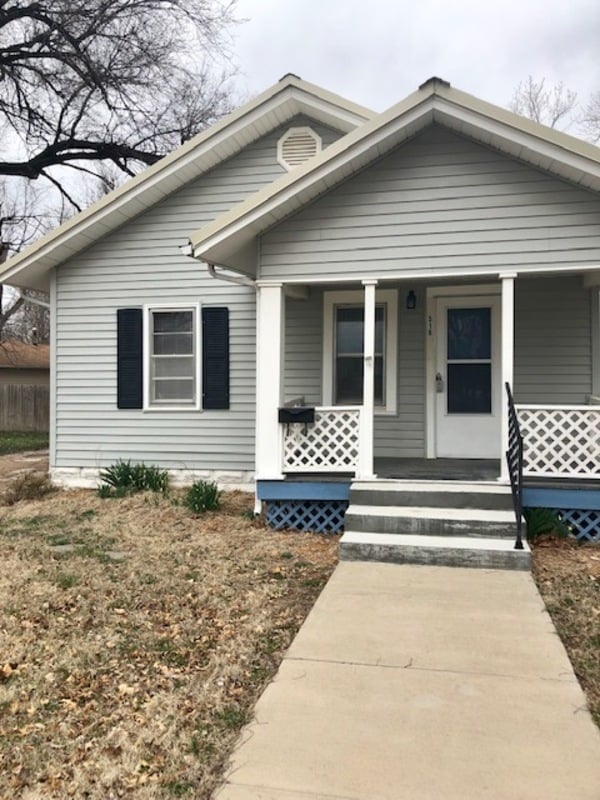 Building Photo - 518 W 13th Ave