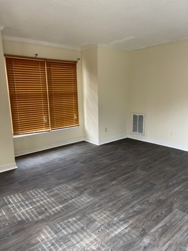 Photo - Duplex Spartanburg