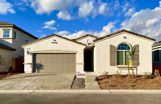 ONE Month Free Rent $2,295 Barstow & Leona... - ONE Month Free Rent $2,295 Barstow & Leona... House