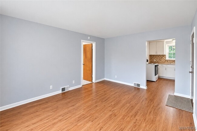 Photo - 1455 Sheridan Dr