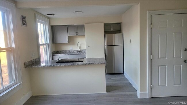 Building Photo - 216 Church St