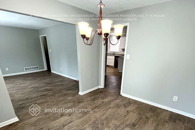 Photo - 2668 Earl Dr