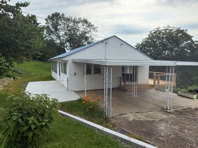 3 Bedroom 2 Bathroom Home in Greeneville, TN - 3 Bedroom 2 Bathroom Home in Greeneville, TN