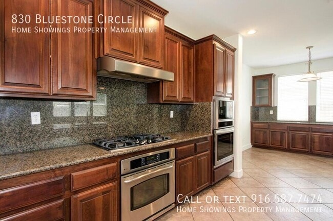 Photo - 830 Bluestone Cir