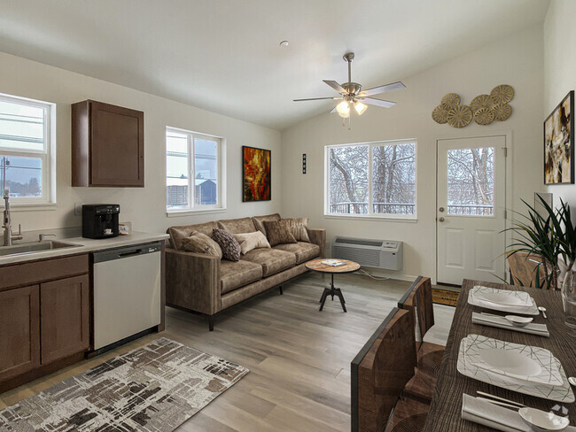Building Photo - 1824 W Central Ave Unit Apt #201