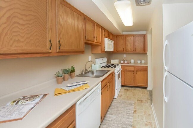 Strafford Station Apartment Homes