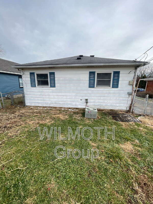 Photo - Hovey Street 3346