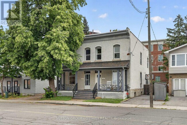Photo - 293 Olmstead St