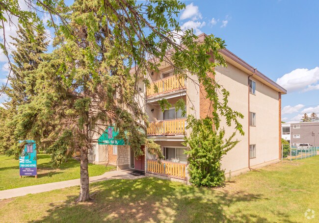 Photo - Shirley Manor