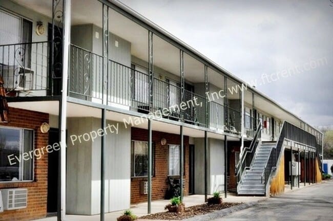 Building Photo - 824 N Garfield Ave Unit I Rental