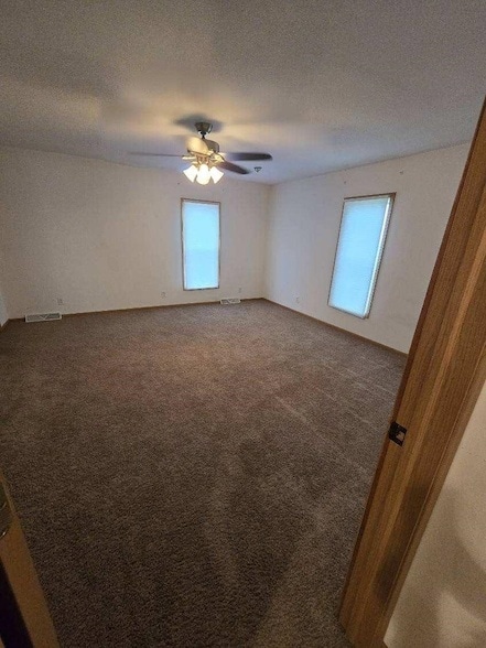 Building Photo - 6060 Town Hall Dr Rental