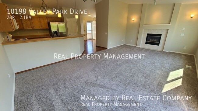 Building Photo - 10198 Valley Park Dr Rental