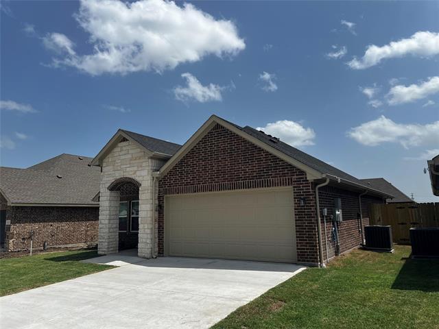 Photo - 603 Moseley Ln