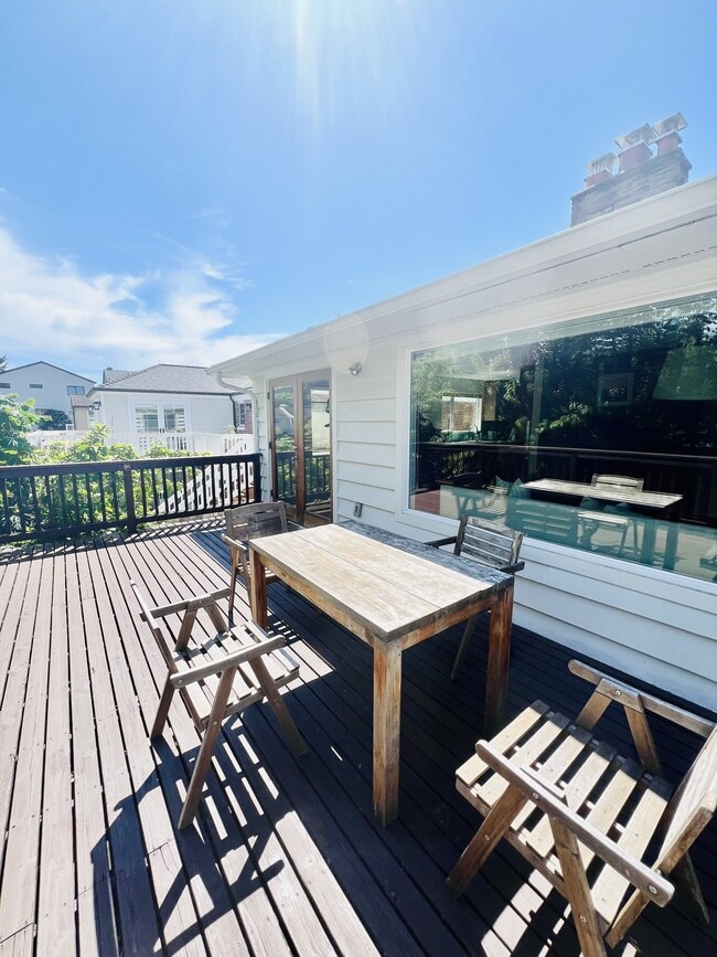 Photo - 3222 34th Ave W