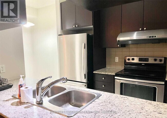 Photo - 330 Village Green Square