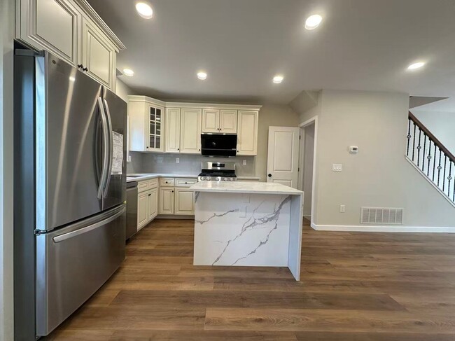 Photo - 2b2b house in south Philly Available now