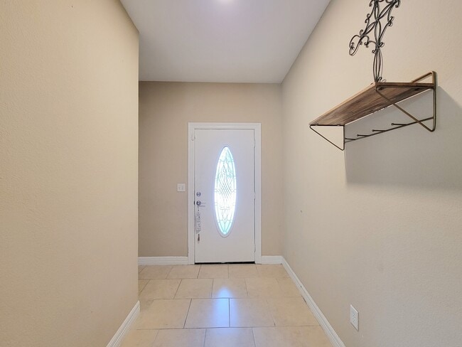 Photo - 406 Elm Lake Dr