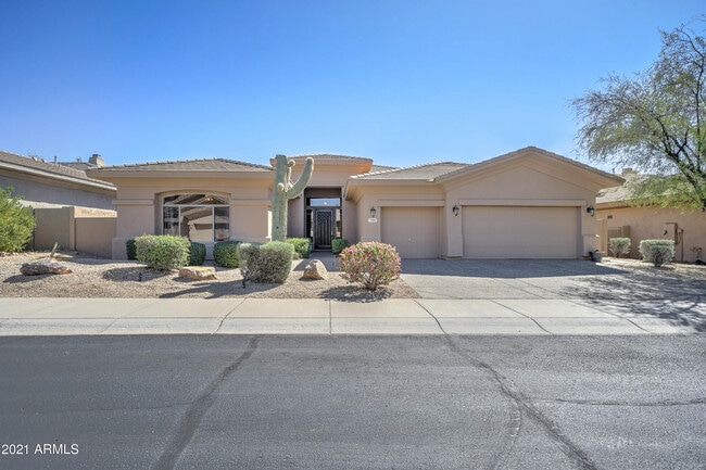 Building Photo - 7917 E Thunderhawk Rd Rental