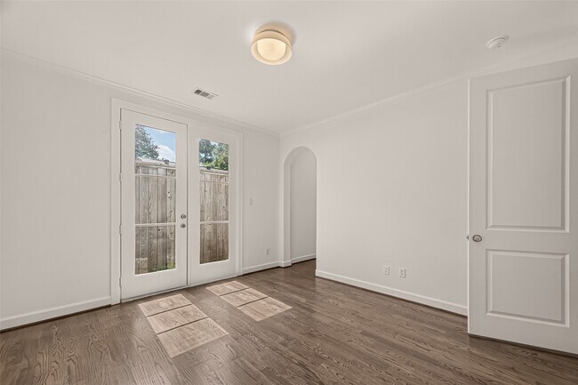 Photo - 2907 Argonne St