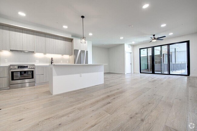 Building Photo - 2209 S 1st St Unit 333 Rental