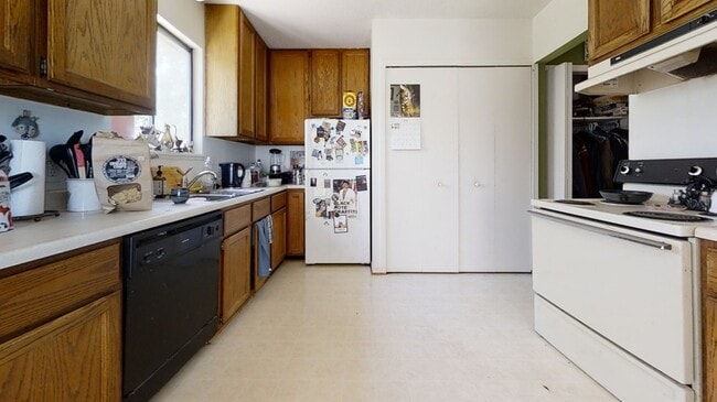 Photo - 795-97 N. Maple-795 Unit 795