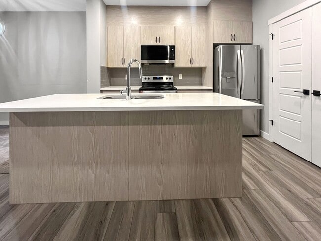 Building Photo - 7552 Creighton Pl SW