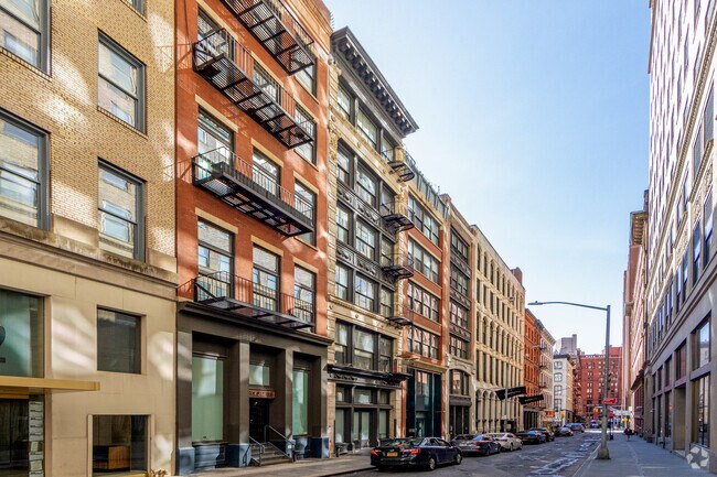 Photo - 56 Thomas St