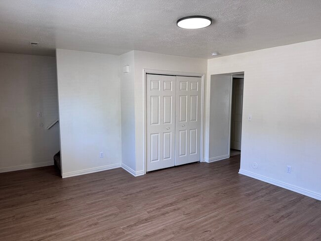 Photo - 1393 N 260 W