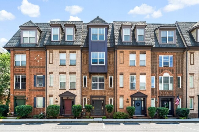 Photo - 1424 Trafalgar Ln Townhome